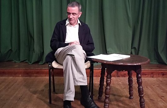 Josep Maria Ripoll als Dilluns poètics a la UES.