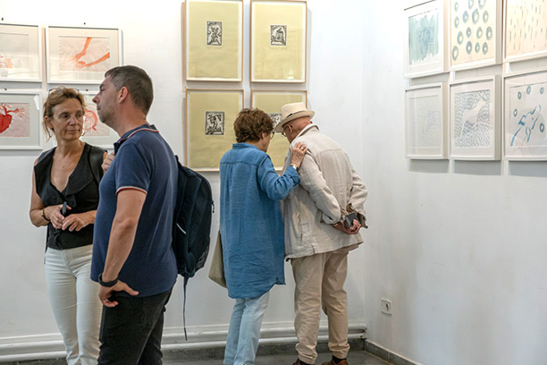 Inauguració de l'exposició «Papers de Versàlia, 20 anys de poesia» al Casal Pere Quart de Sabadell.