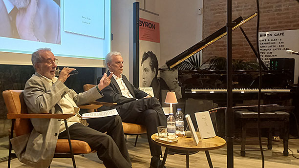 Presentación en Barcelona del libro «Mediodía», la antologia poética de Lorenzo Gomis.