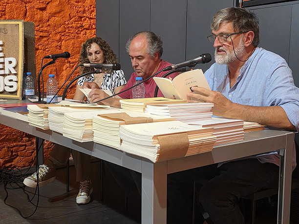 'Papers de Versàlia', 25 anys de poesia, acte amb el Grup poètic REVERSOS.