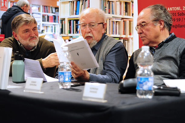 Presentació del nou llibre de Quilo Martínez «Al caminar surgen versos».