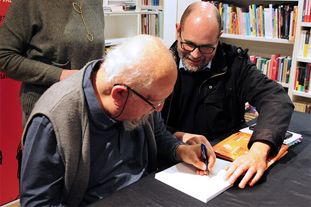 Presentació del nou llibre de Quilo Martínez «Al caminar surgen versos».