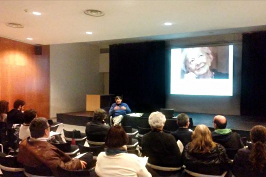 Esteban Martínez comenta poemas de Wislawa Szymborska.